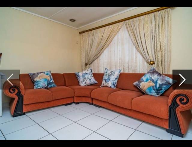 3 BEDROOM HOUSE FOR SALE IN RESERVOIR HILLS